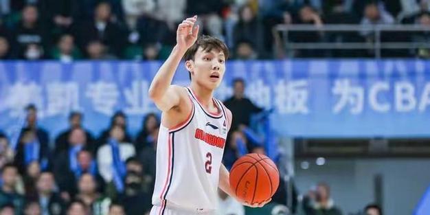 关于里程碑夜！广州队再遭质疑，CBA季后赛关键时刻刷纪录，底气十足，资深球员宣示担当的信息