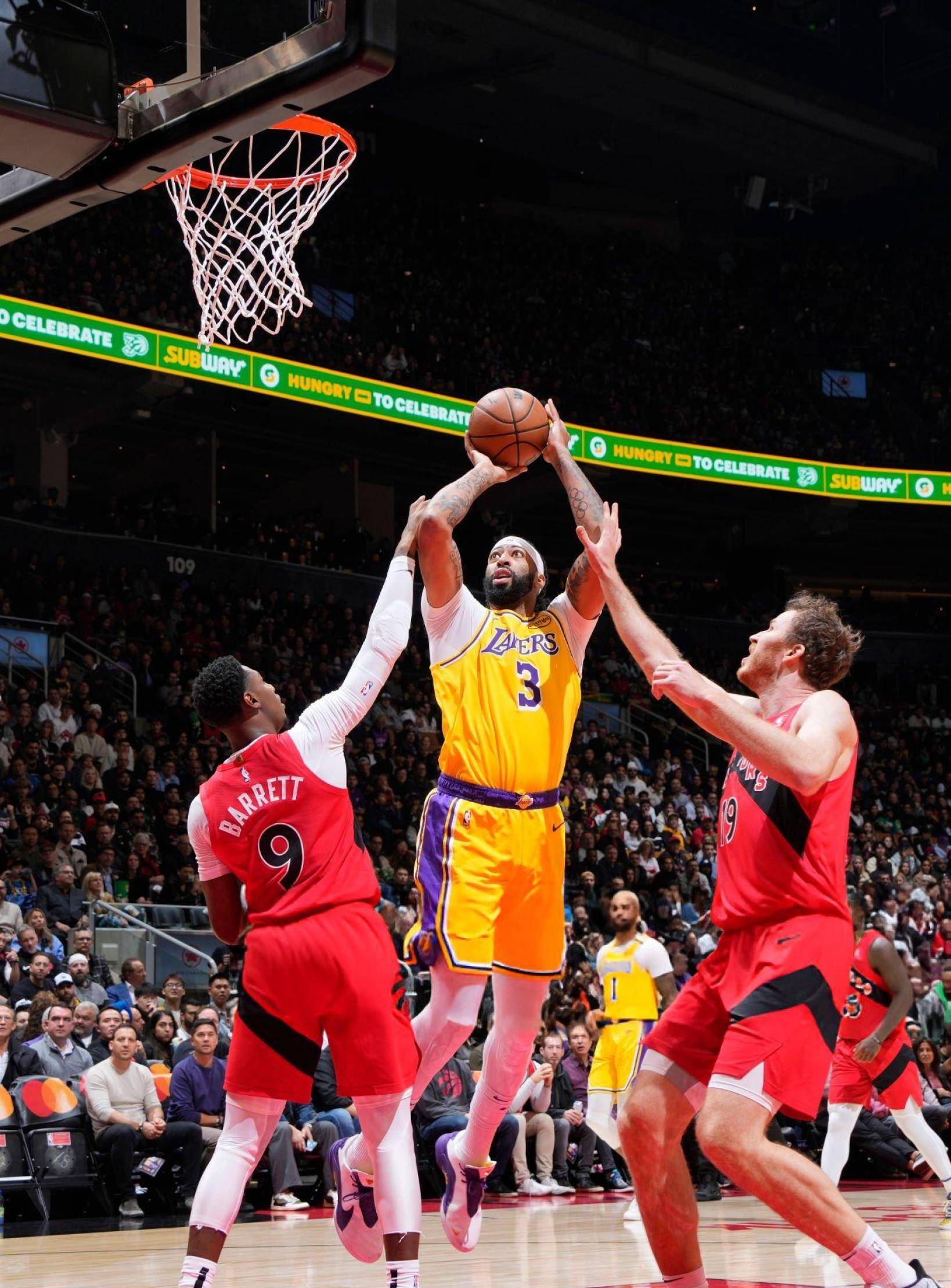 开云体育赛事-多伦多猛龙训练开放日，窗口期止住颓势引欢呼，NBA总决赛在即，球队文化再被提及的简单介绍