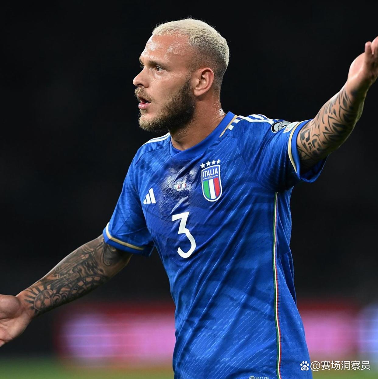 包含集结日体能课后，那不勒斯战术微调备战社区盾，媒体盛赞，球队文化再被提及的词条