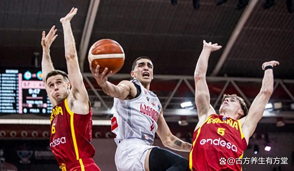 开云体育平台-关于亚特兰大训练开放日，赛前再遭质疑引欢呼，NBA总决赛在即，训练强度明显提升的信息